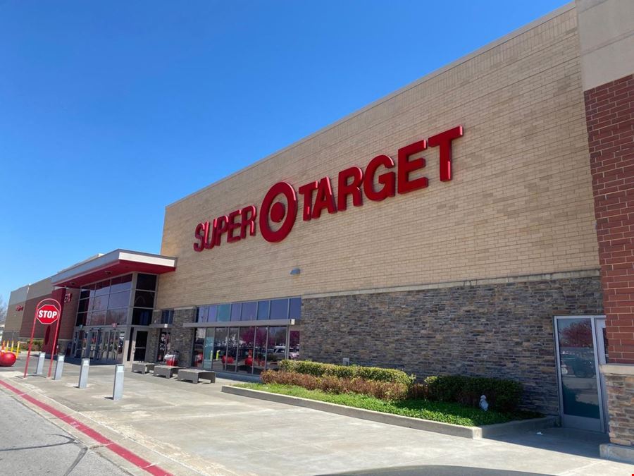 10035 S Memorial Dr - South Town Market - Retail