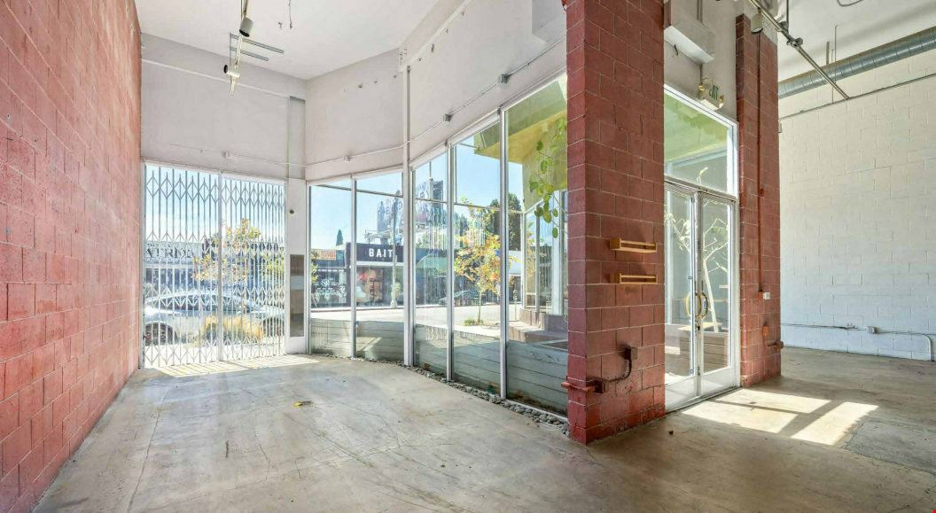 7703 Melrose Avenue