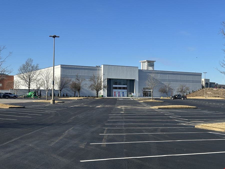 Former Sears at Wolfchase