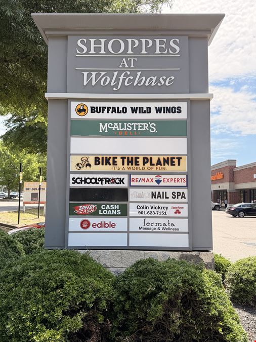 Shoppes at Wolfchase