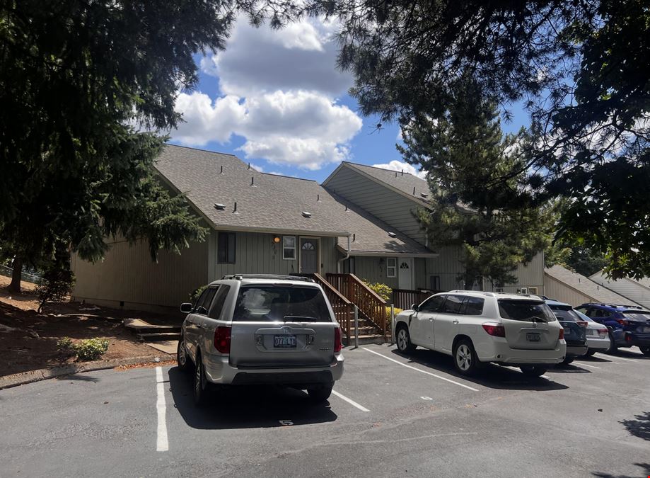 College Park Apartments