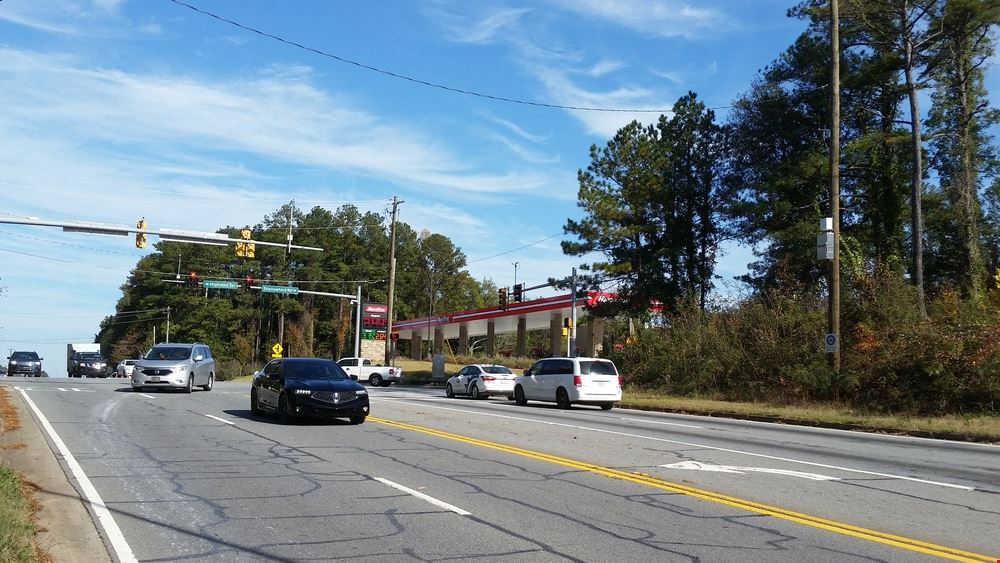 East Cobb Car Wash Site