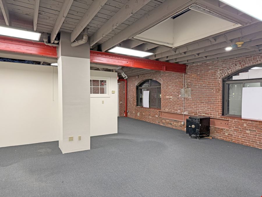 For Lease | 2nd-Floor Office Space in Portsmouth's West End