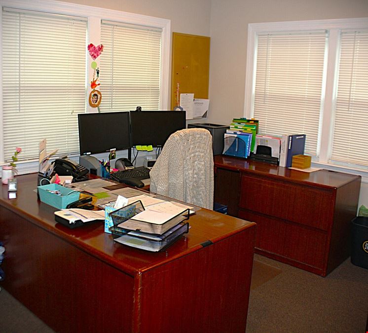 MEDICAL OR PROFESSIONAL OFFICE RENOVATED