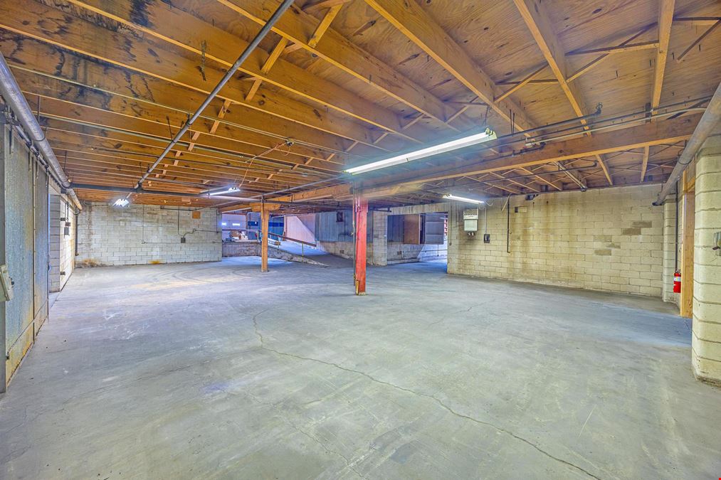 213 West 1st Street