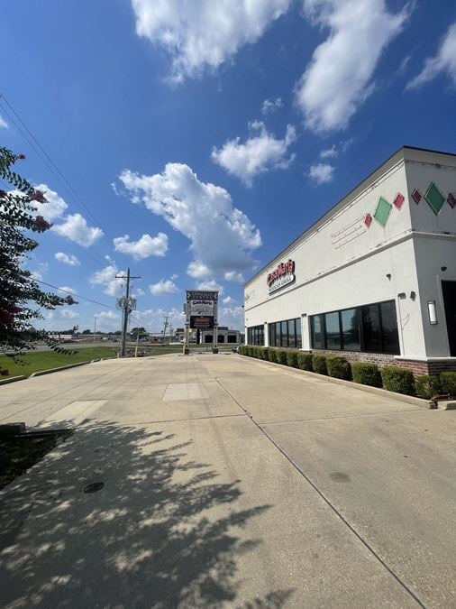 Gonzales Centre | Shopping Center for Lease