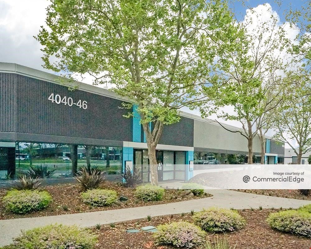 Clipper Court Commerce Center - Buildings 8, 9 & 10