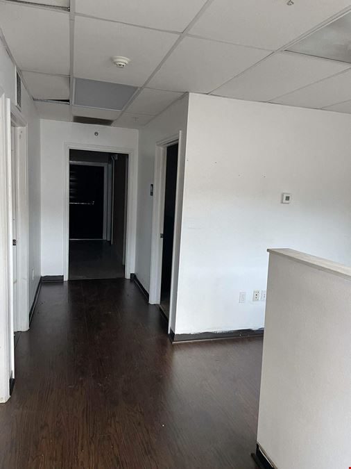 6618 26th Ct E Flex Space Available