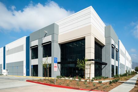 Preview of commercial space at 415-435 Motor Avenue