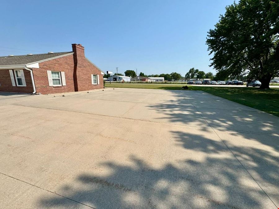 1515 E 6th