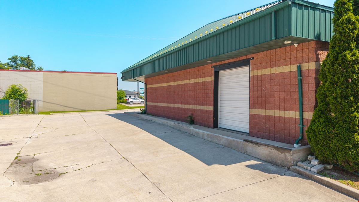 1002 Lapeer Ave.