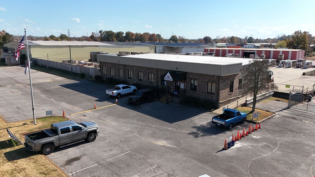 9525 Macon Road