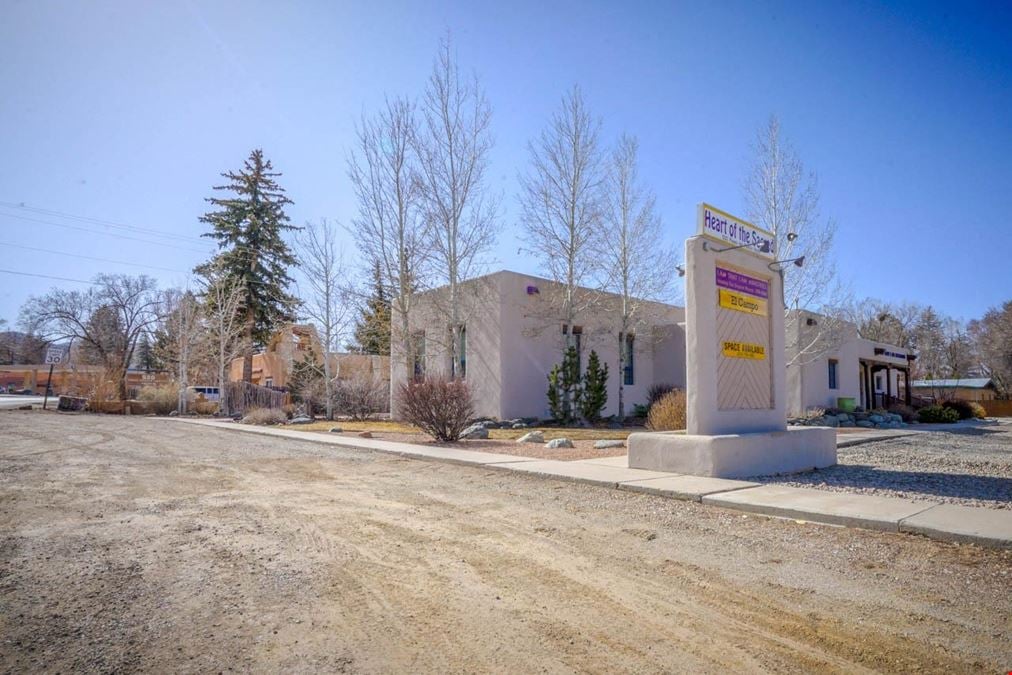 522 Paseo del Pueblo Norte