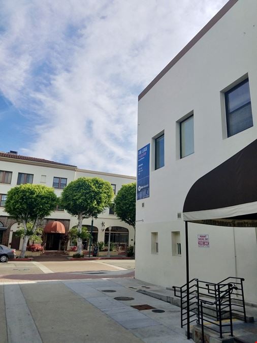 Fullerton Promenade Office
