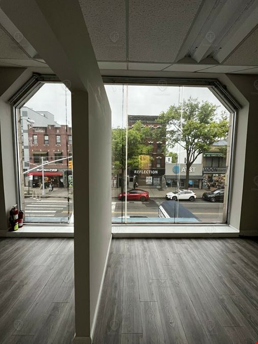 600 SF | 3062 Steinway St | Second Floor Retail Space W/ Large Window & Great Business Branding Opportunities for Lease