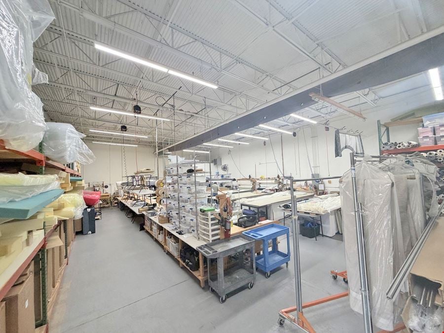 Fully A/C Showroom/Warehouse