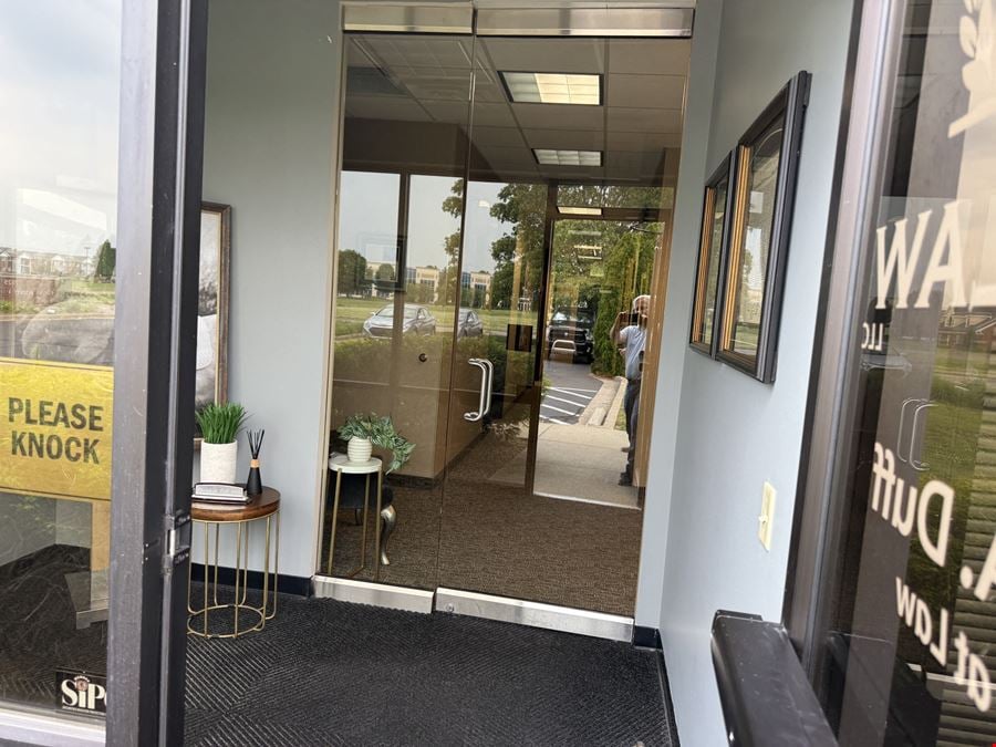 445 North Cross Pointe Boulevard
