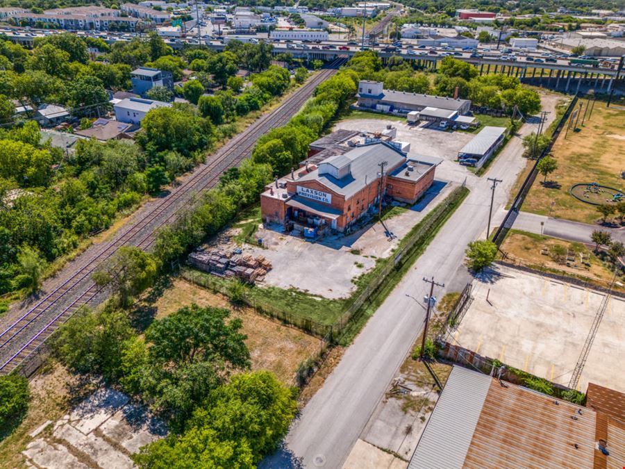 264 W Lachapelle