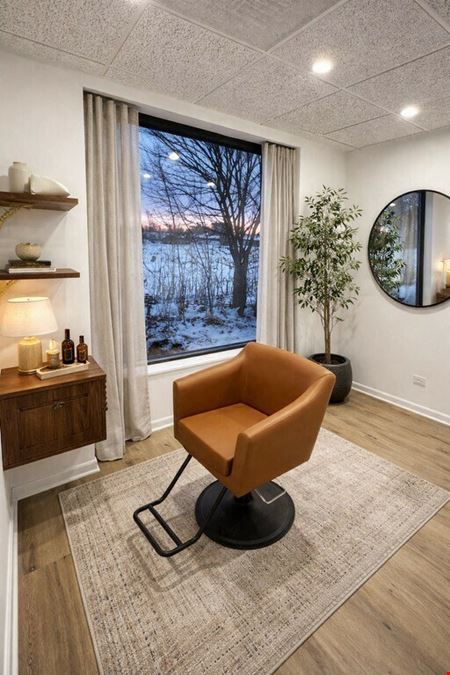 620 State Route 31 (Salon Suite)