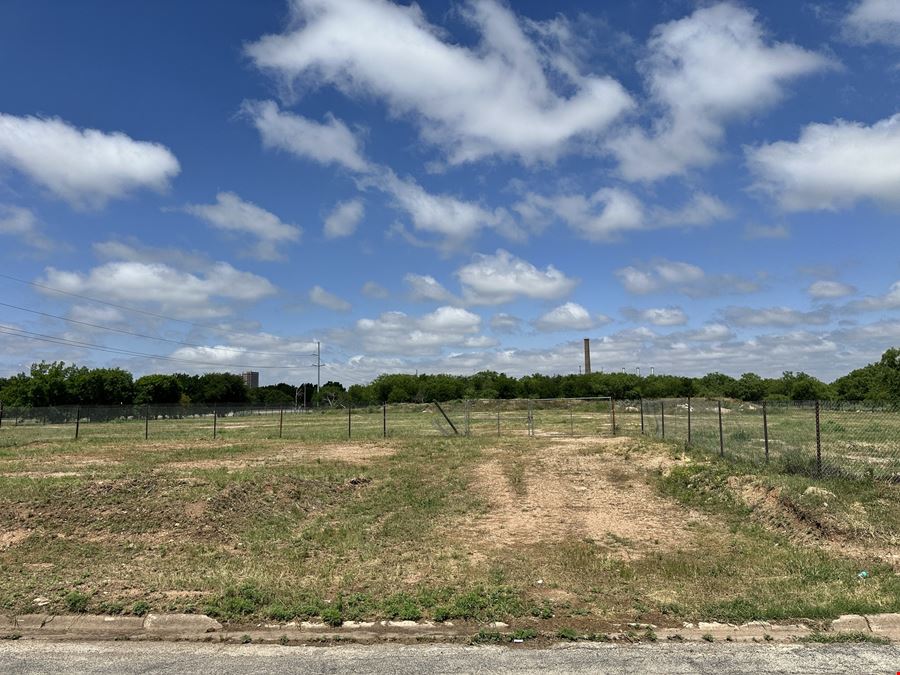 450 East Highway 80
