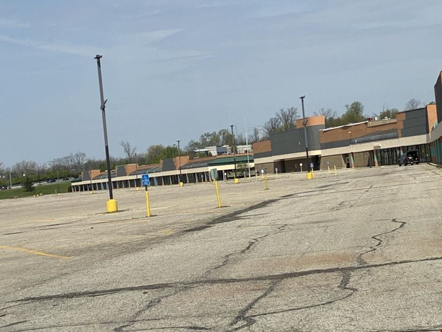 Salem Consumer Square