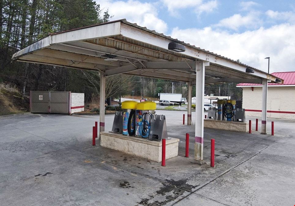 692 Highway 515 E