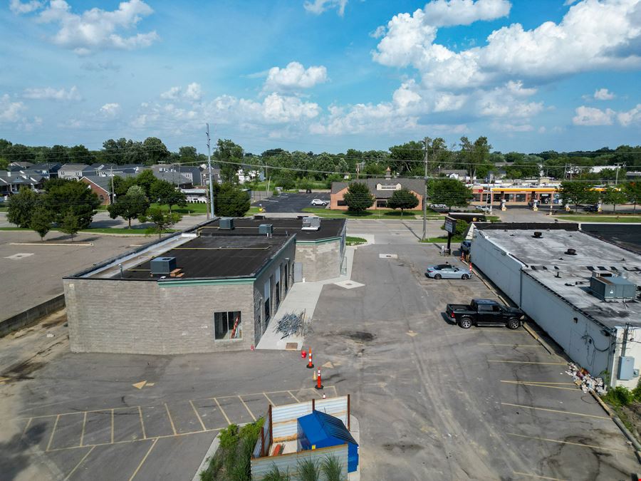 TURN KEY MECHANIC SHOP & SHOPPING CENTER