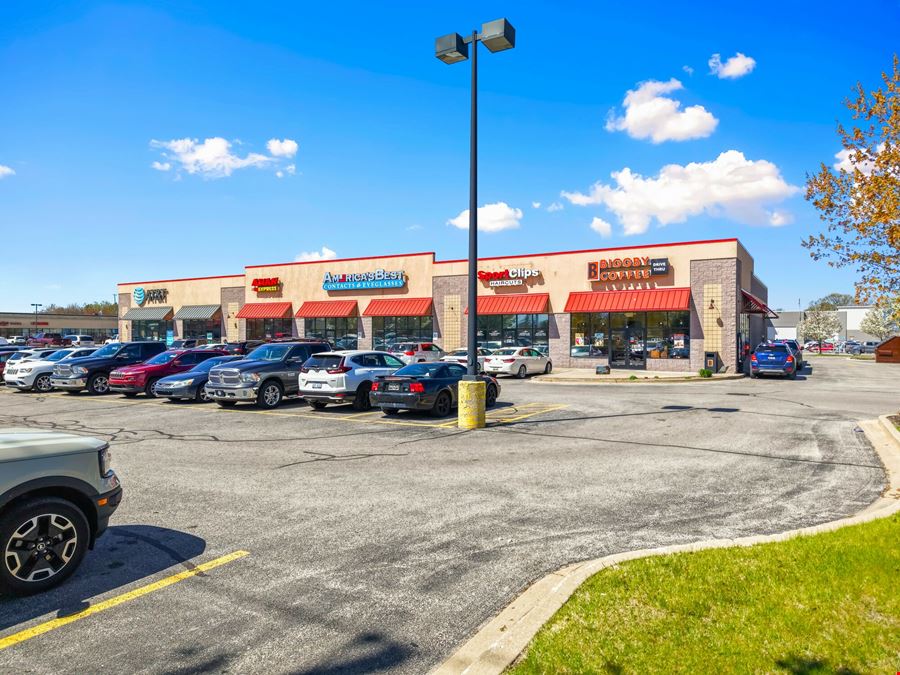 Walmart Outparcel - 100% Occupied Retail Center