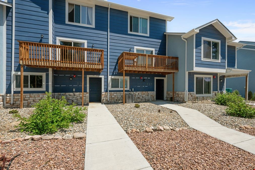 Fountain Village Townhomes