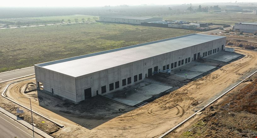 Preview of Industrial space for Rent at 1945 Independence Drive