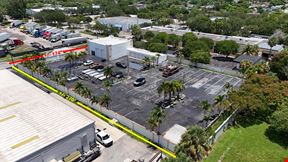 5,543 SF Office Warehouse Building with Yard