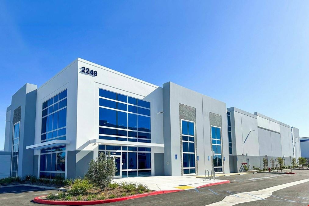 Colton Commerce Center