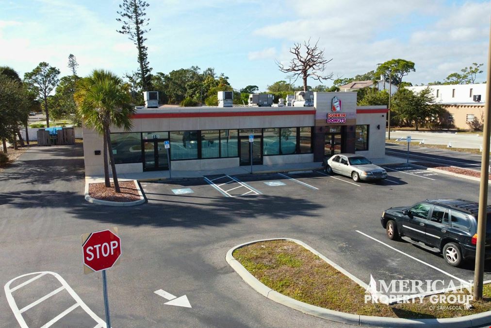 Prime Retail Building With Drive-Through