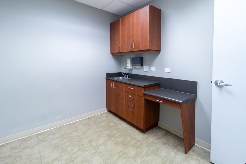Medical Office Space For Lease | Lincoln Park