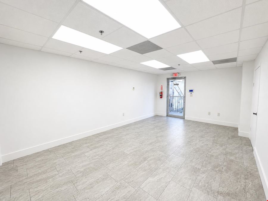 8760 NW 99th Street