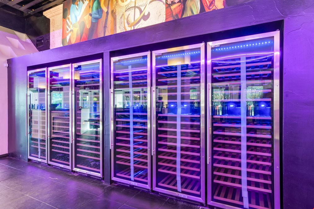 Fully Equipped Restaurant for Lease