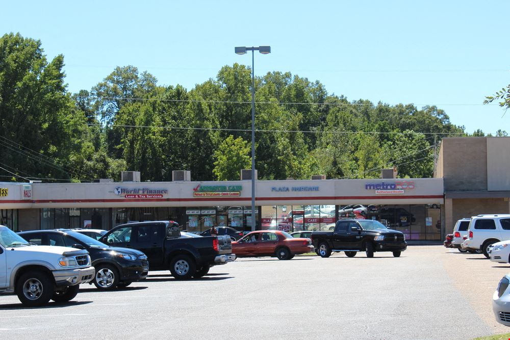 TJ Maxx Anchored Shopping Center in Vicksburg | Pemberton Plaza