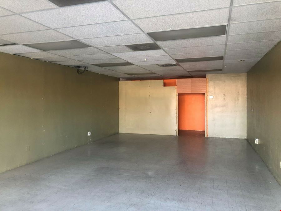 Retail Space Available on SWC of Clinton/Cedar in Fresno, CA