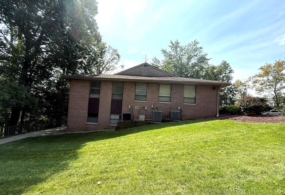 ±1,600 SF Office Condo For Lease
