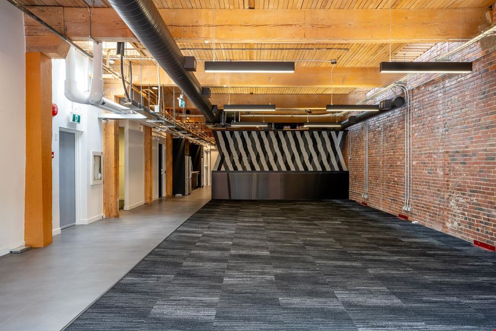 400-1120 Hamilton Street, Vancouver, BC