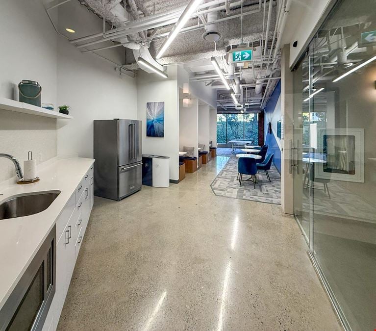 4190 Lougheed Highway - Lougheed Commerce Court II