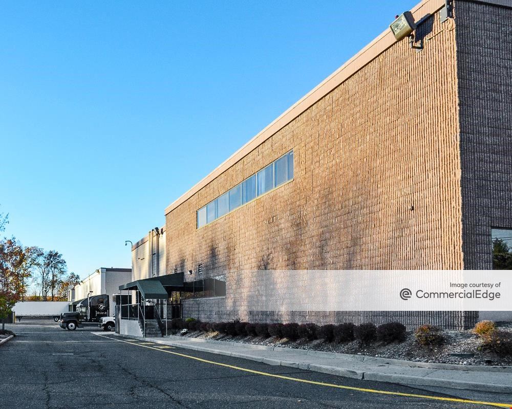 21-25 Riverside Drive