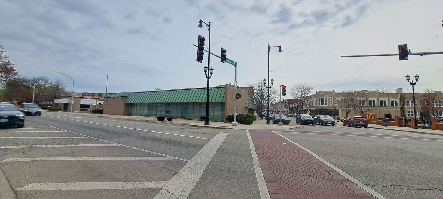 ±6,709 SF Retail Space at Signalized Corner