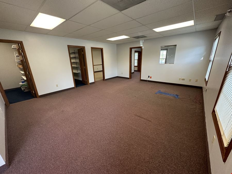 1,200 SQ.FT. OFFICE SPACE FOR LEASE