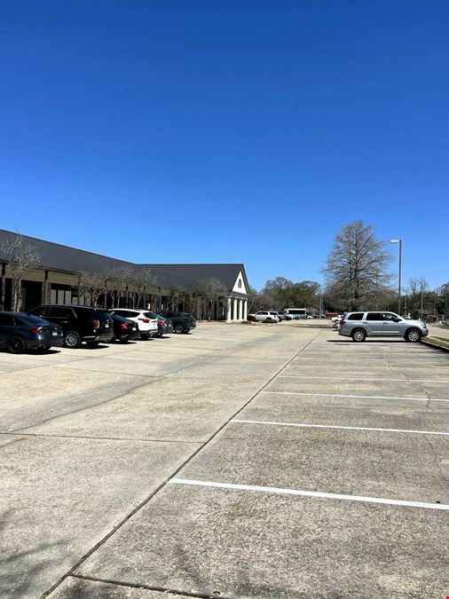 8894 Airline Hwy