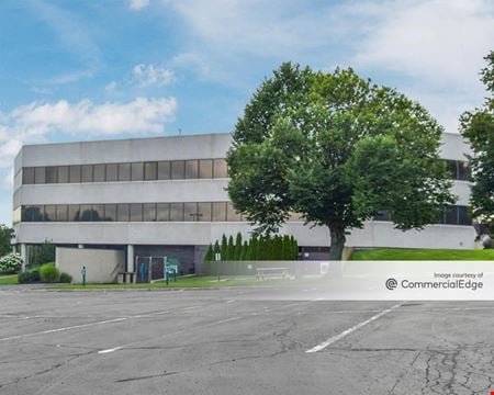 Preview of Office space for Rent at 2929 Express Dr North