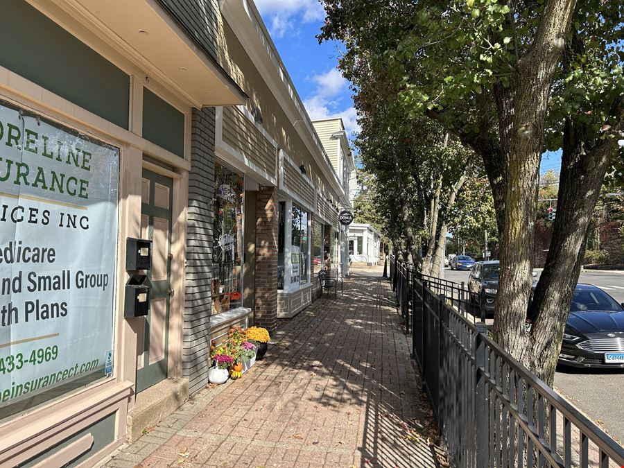 572 Main St