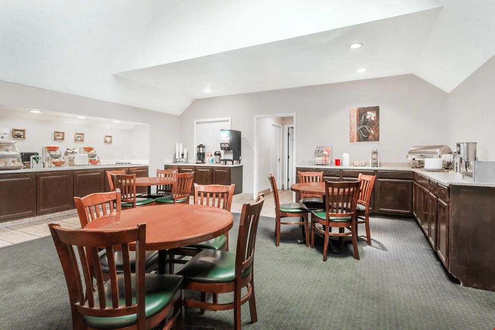Hawthorn Suites - Columbus, OH