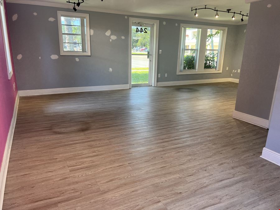 244 Acorn Dr