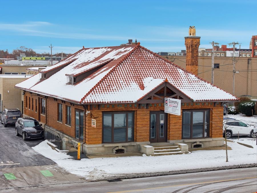 1175 E Main St